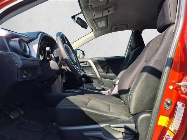 Used 2016 Toyota RAV4 LE FWD image 14