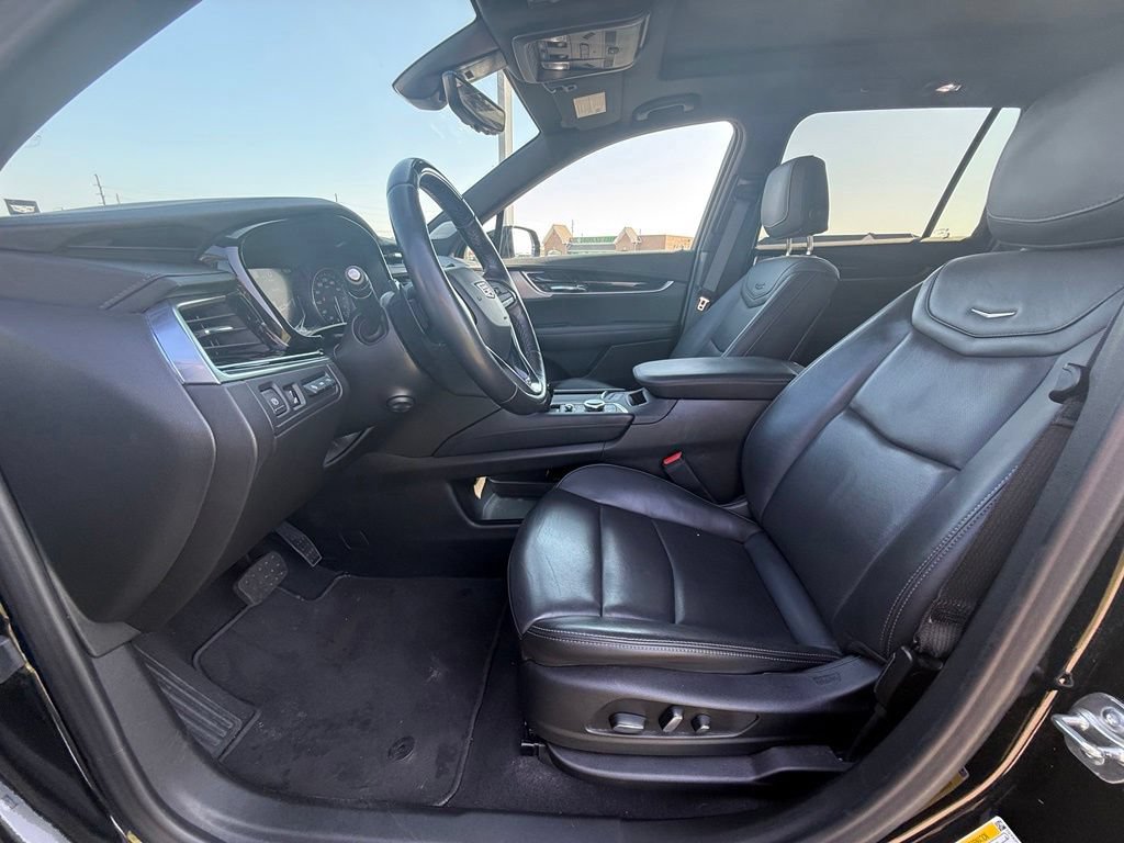 Certified 2025 Cadillac XT6 Premium Luxury w/ Technology Package AWD/4WD image 29