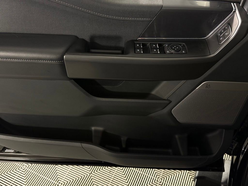 Used 2025 Ford F150 Lariat image 27