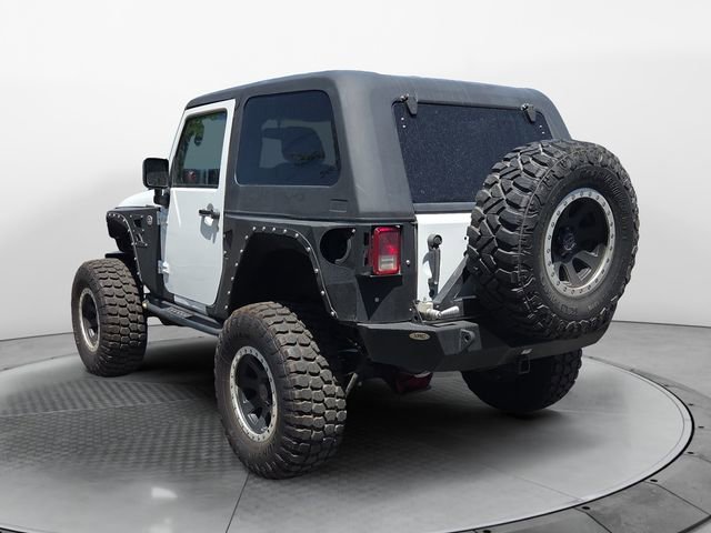 Used 2017 Jeep Wrangler Rubicon w/ Power Convenience Group AWD/4WD image 3