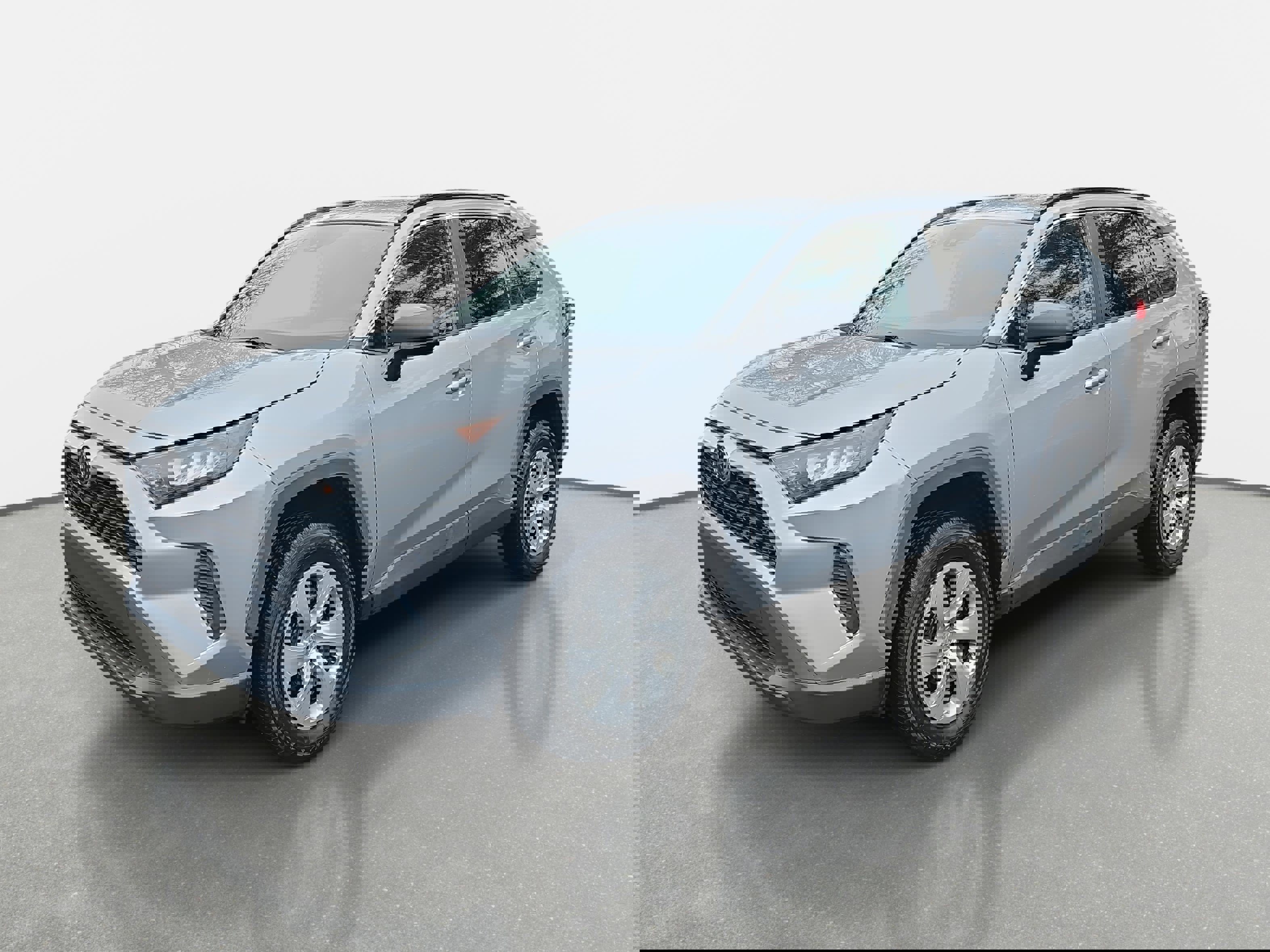 Used 2019 Toyota RAV4 LE image 7