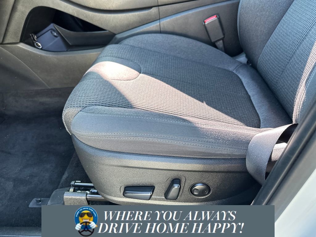 Used 2022 Hyundai Santa Fe SEL image 7