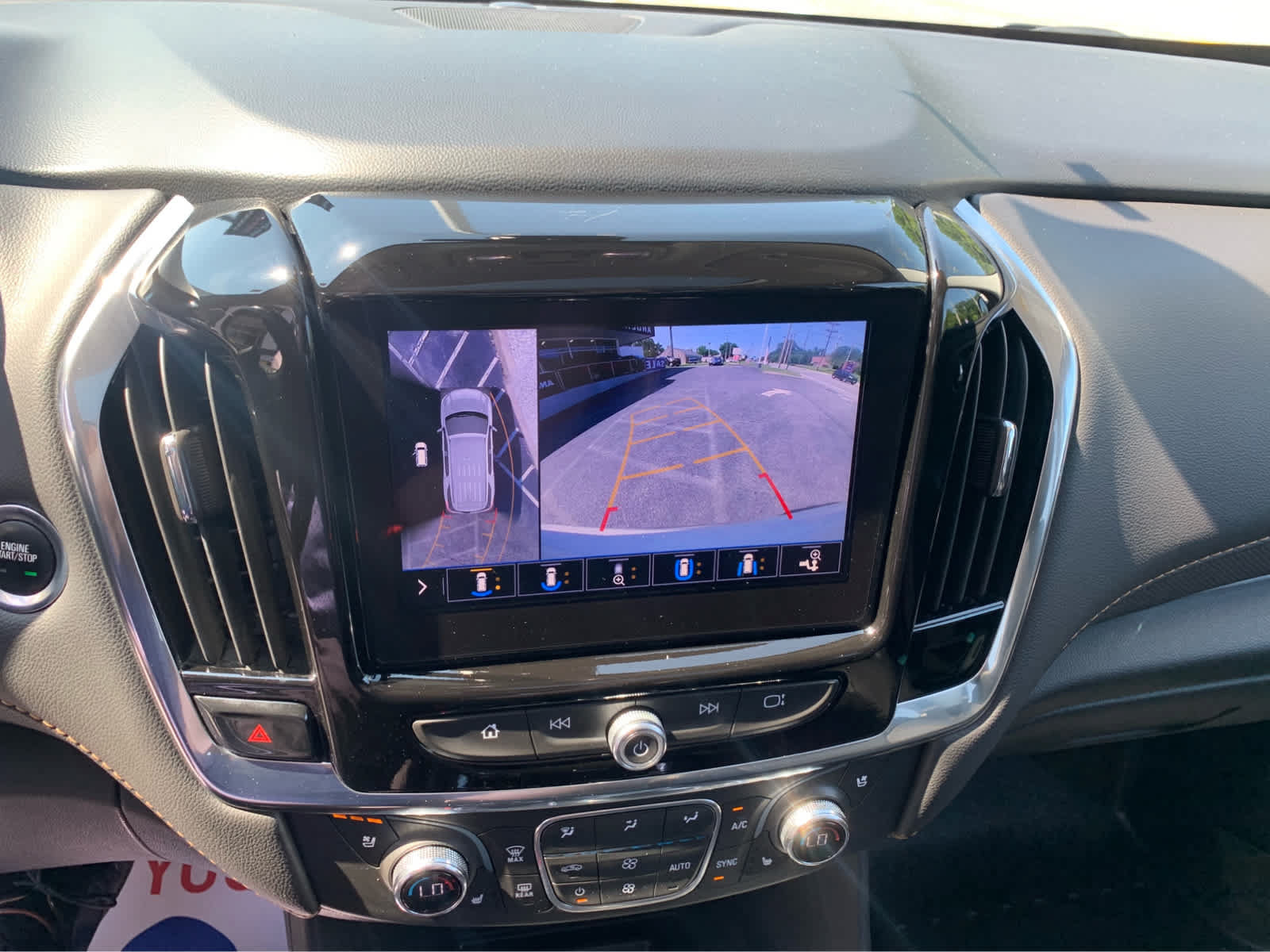 Used 2020 Chevrolet Traverse Premier AWD/4WD image 17