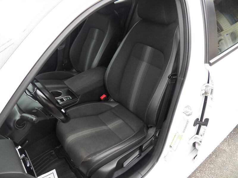 Used 2023 Honda Civic Sport image 7