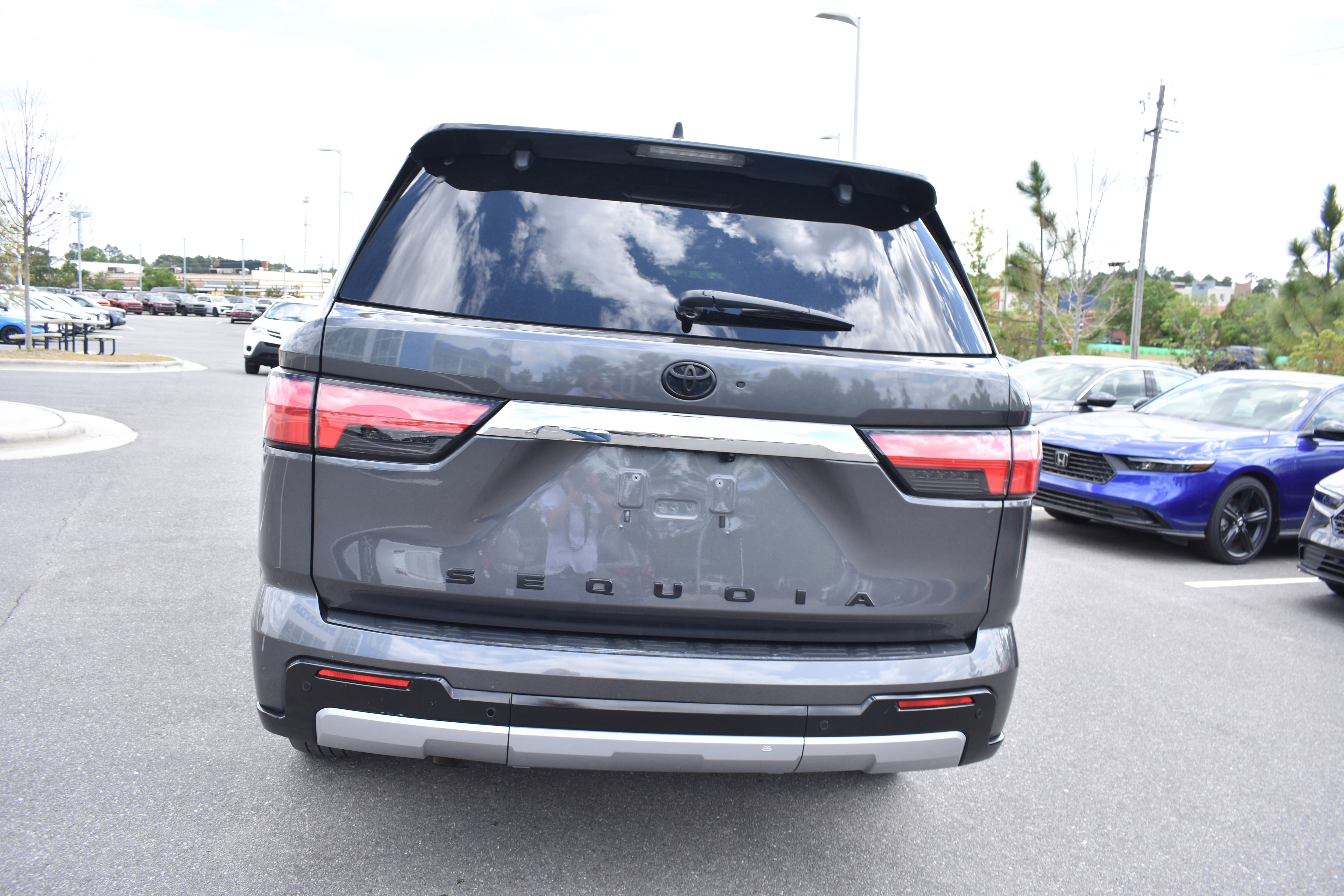 Used 2024 Toyota Sequoia 4WD image 8