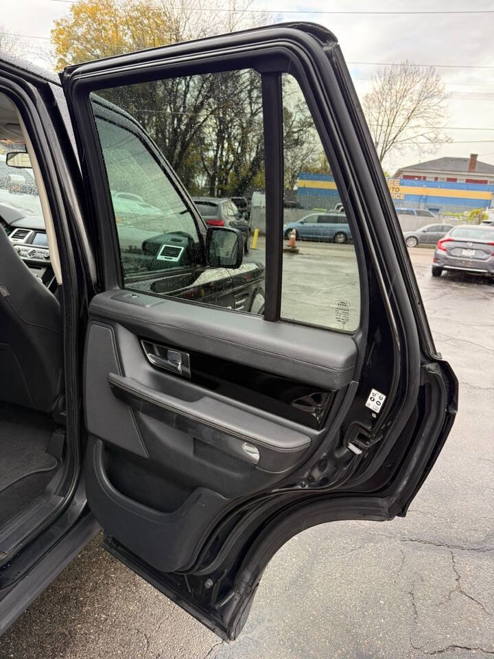 Used 2013 Land Rover Range Rover Sport HSE w/ HSE Silver Pkg image 20