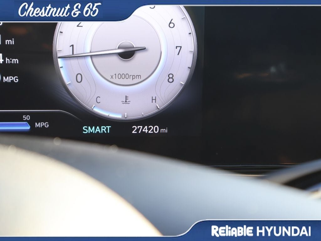 Certified 2024 Hyundai Elantra Limited FWD image 30