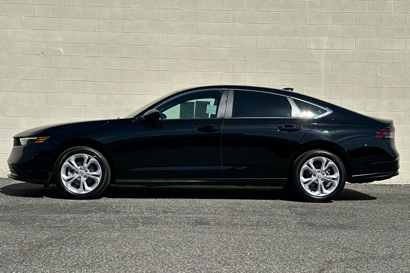 Used 2025 Honda Accord LX image 7