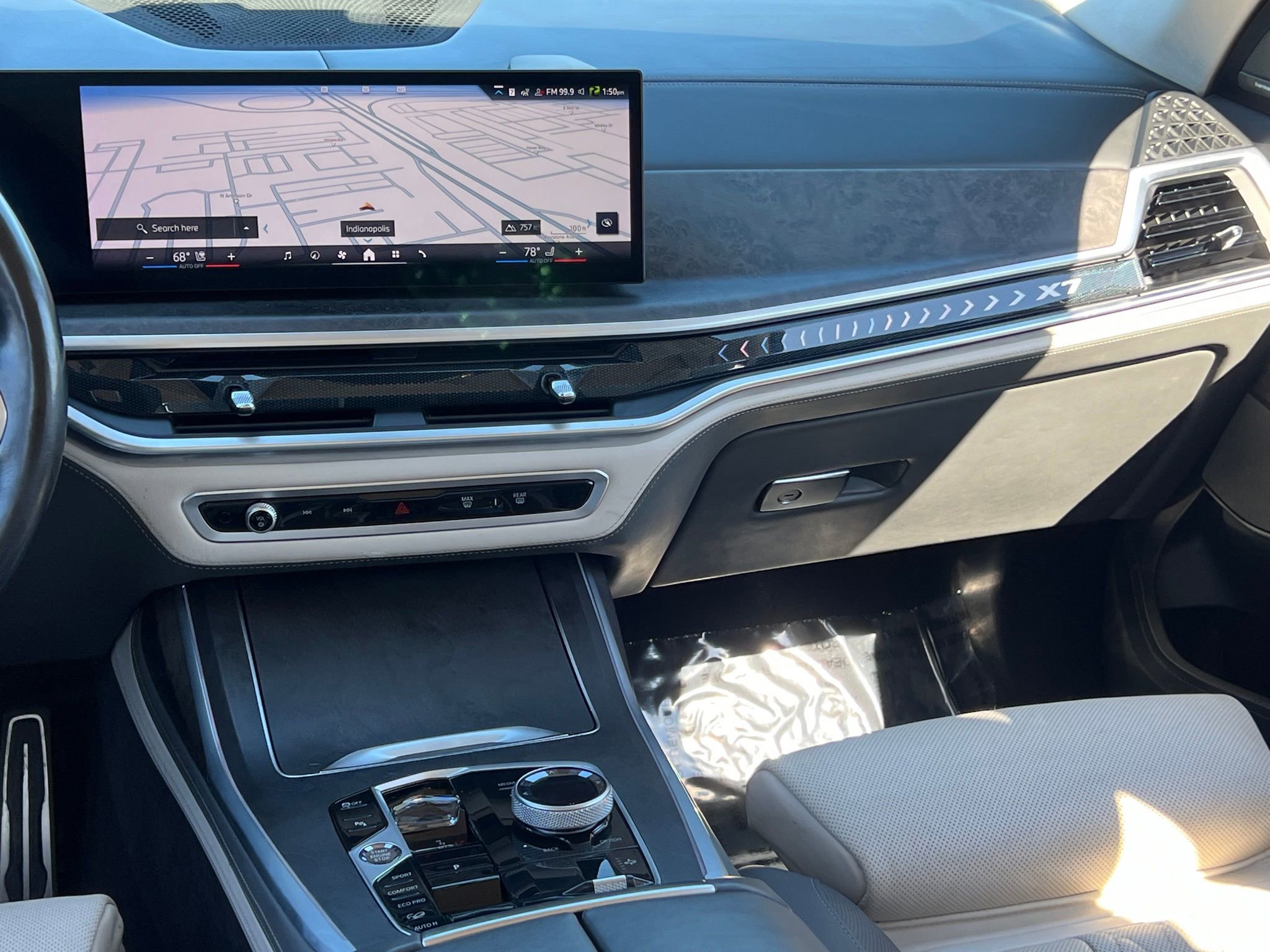 Used 2024 BMW X7 xDrive40i w/ Executive Package image 30