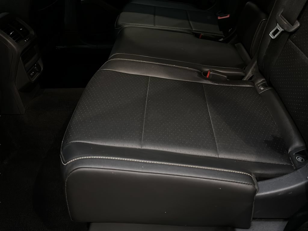Used 2021 Volkswagen Tiguan SE AWD/4WD image 13