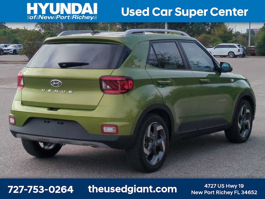 Certified 2023 Hyundai Venue SEL w/ Cargo Package FWD image 5