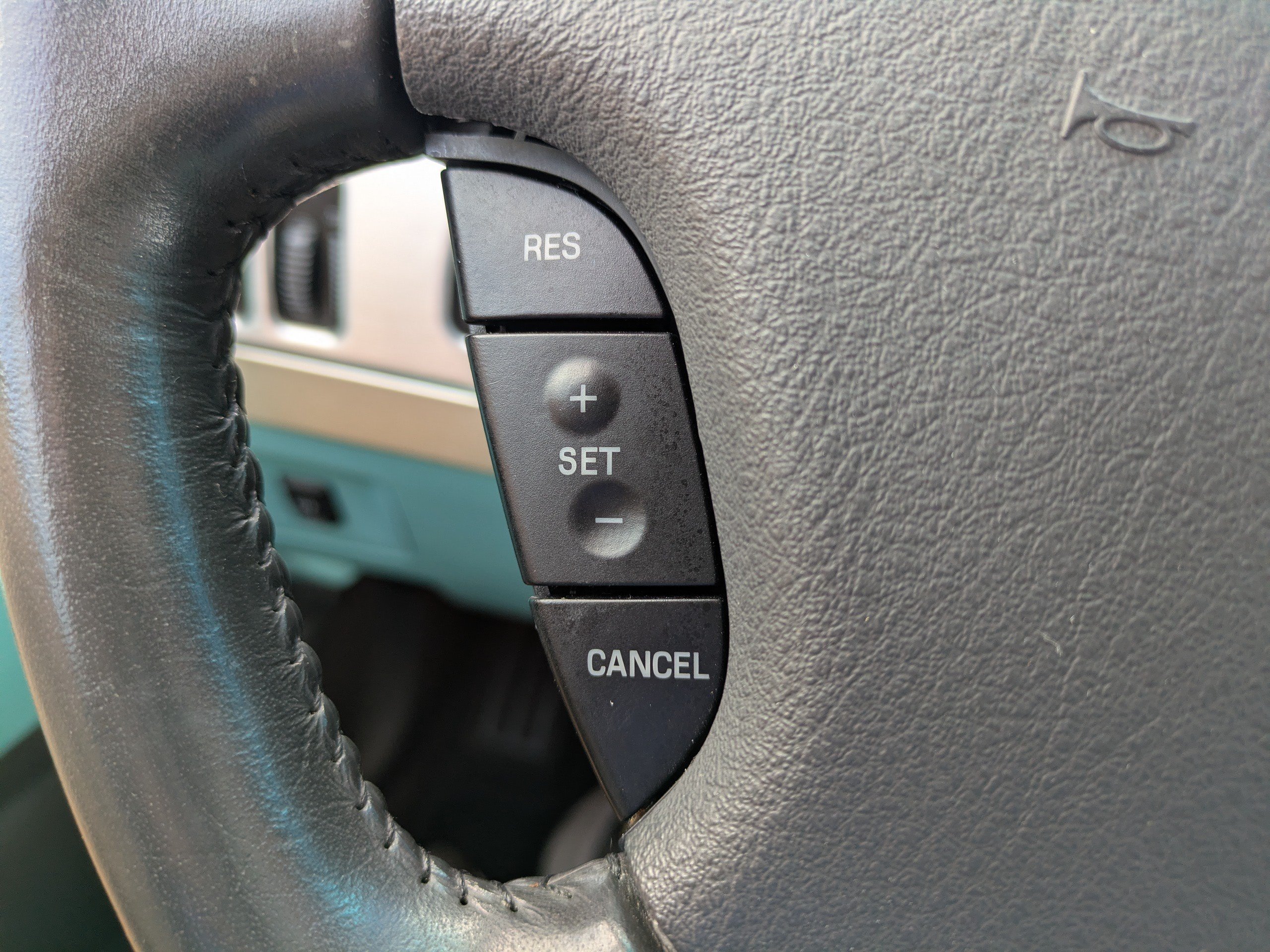 Used 2002 Ford Thunderbird RWD image 22