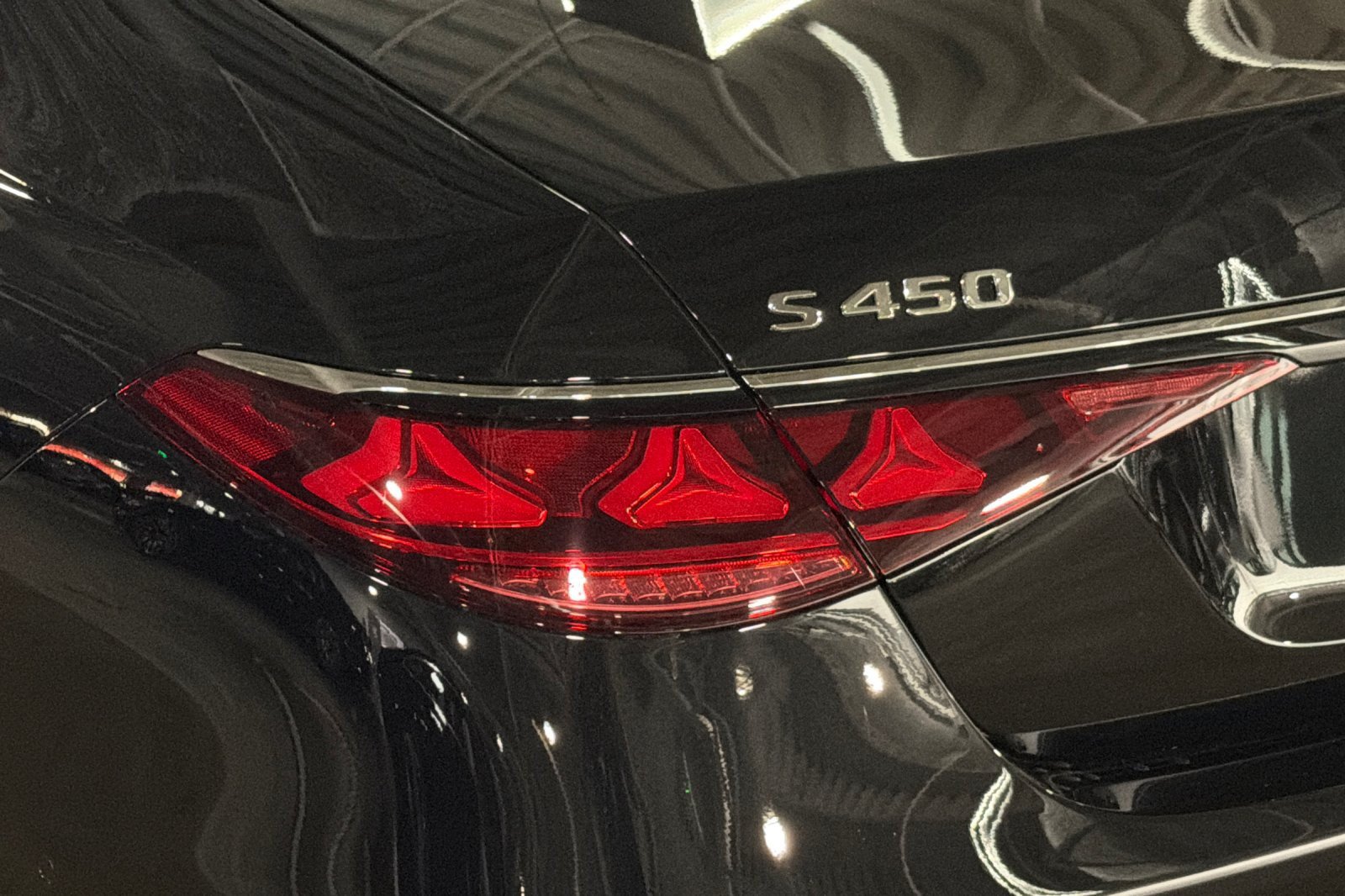 New 2027 Mercedes-Benz S 580 4MATIC Sedan image 25