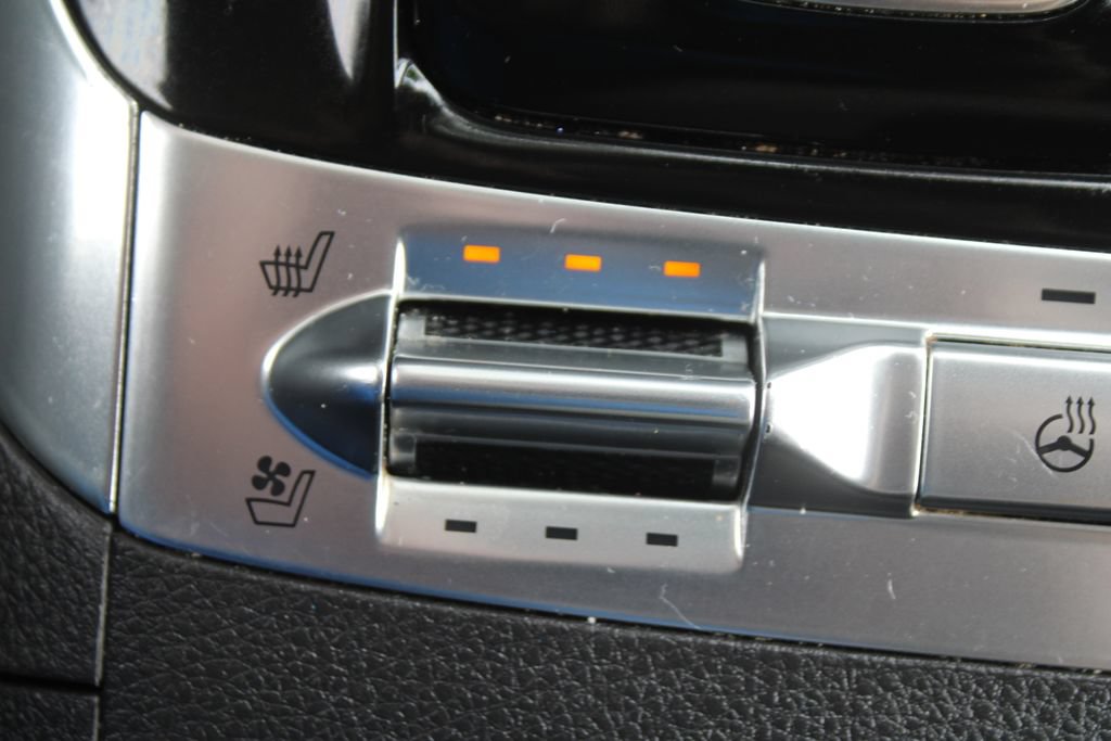 Used 2023 Kia Carnival SX Prestige FWD image 48