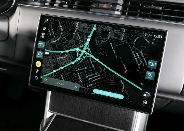 New 2026 Land Rover Range Rover SE image 16