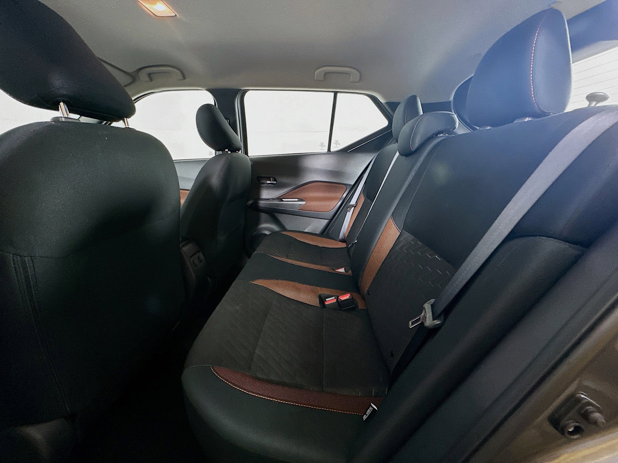 Used 2024 Nissan Kicks SR image 25