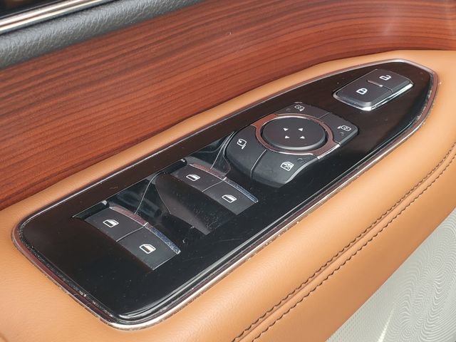 Used 2021 Lincoln Navigator L Reserve w/ Luxury Package image 9