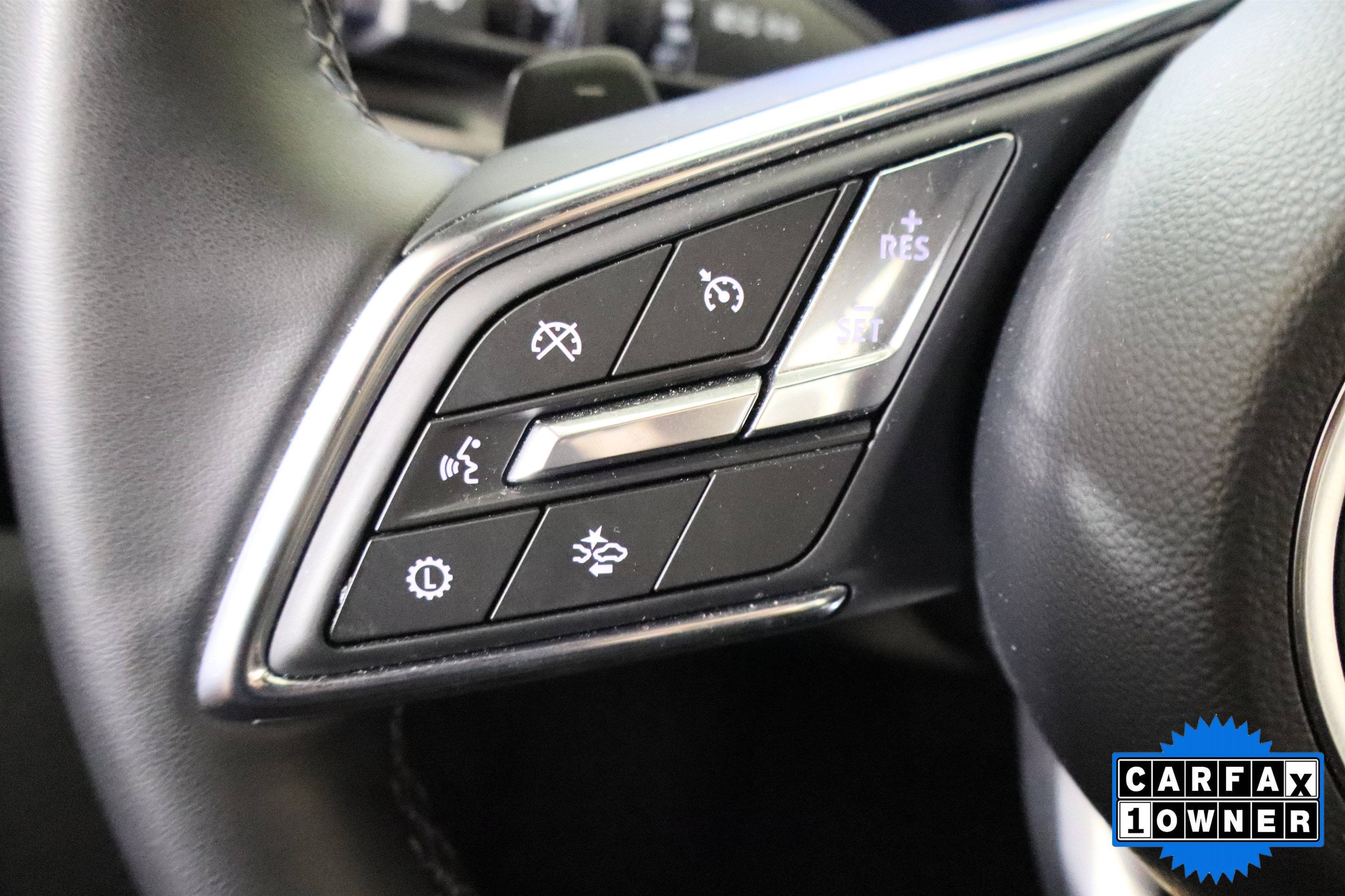 Used 2025 Buick Enclave Preferred FWD image 27