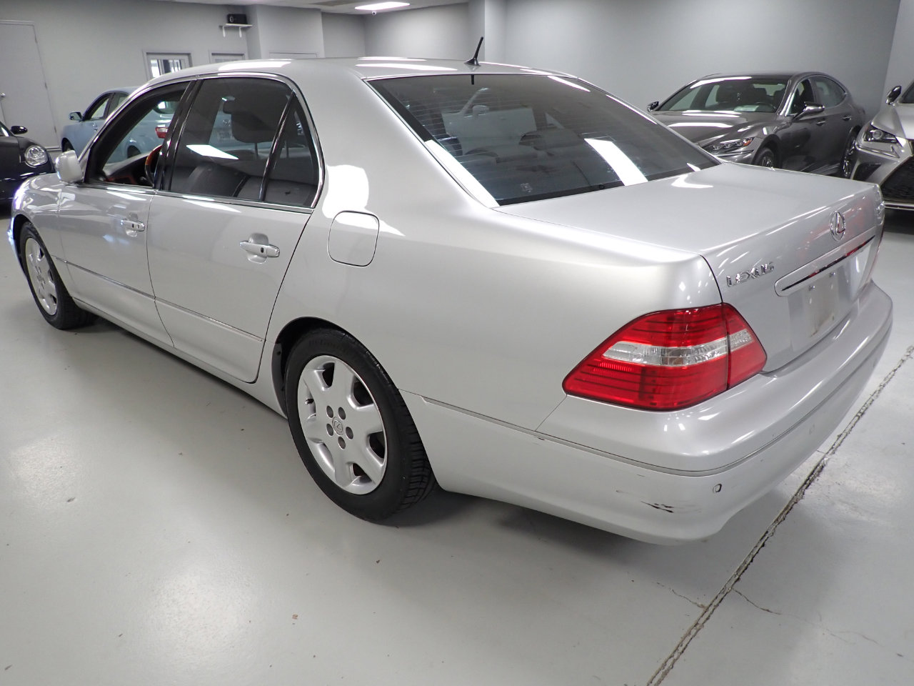 Used 2004 Lexus LS 430 image 5