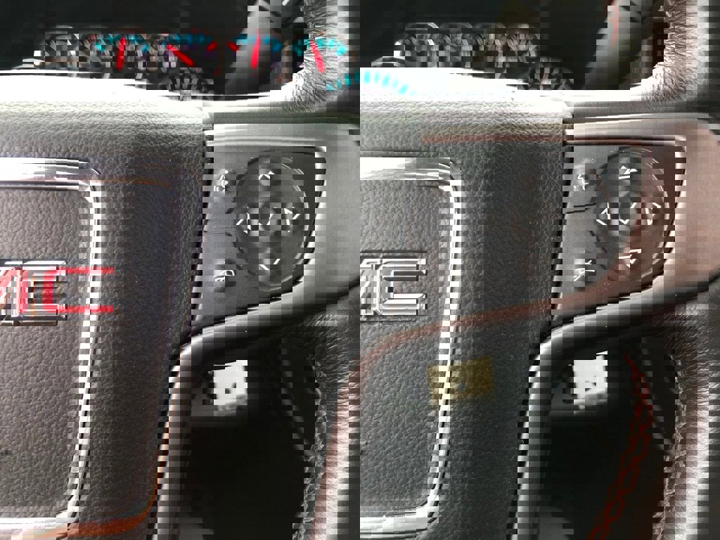 Used 2018 GMC Sierra 2500 SLT w/ Duramax Plus Package image 23