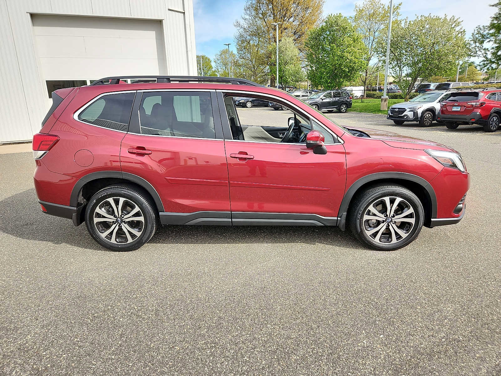 Used 2023 Subaru Forester Limited AWD/4WD image 7