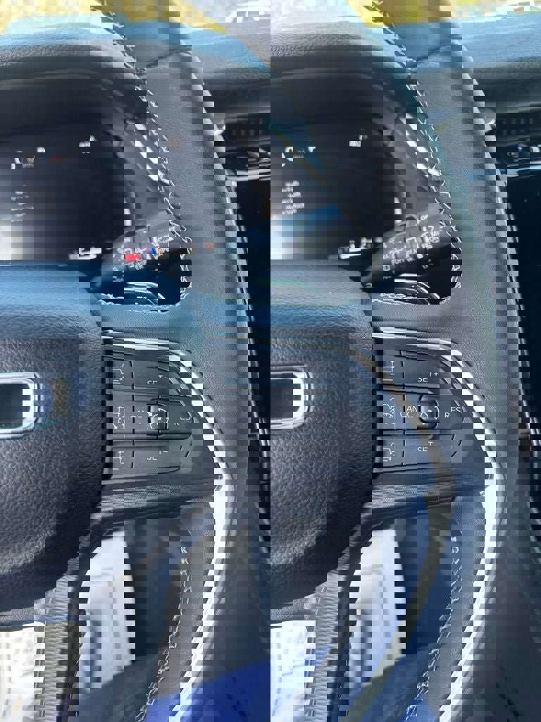 Used 2024 Jeep Grand Cherokee L Laredo image 13