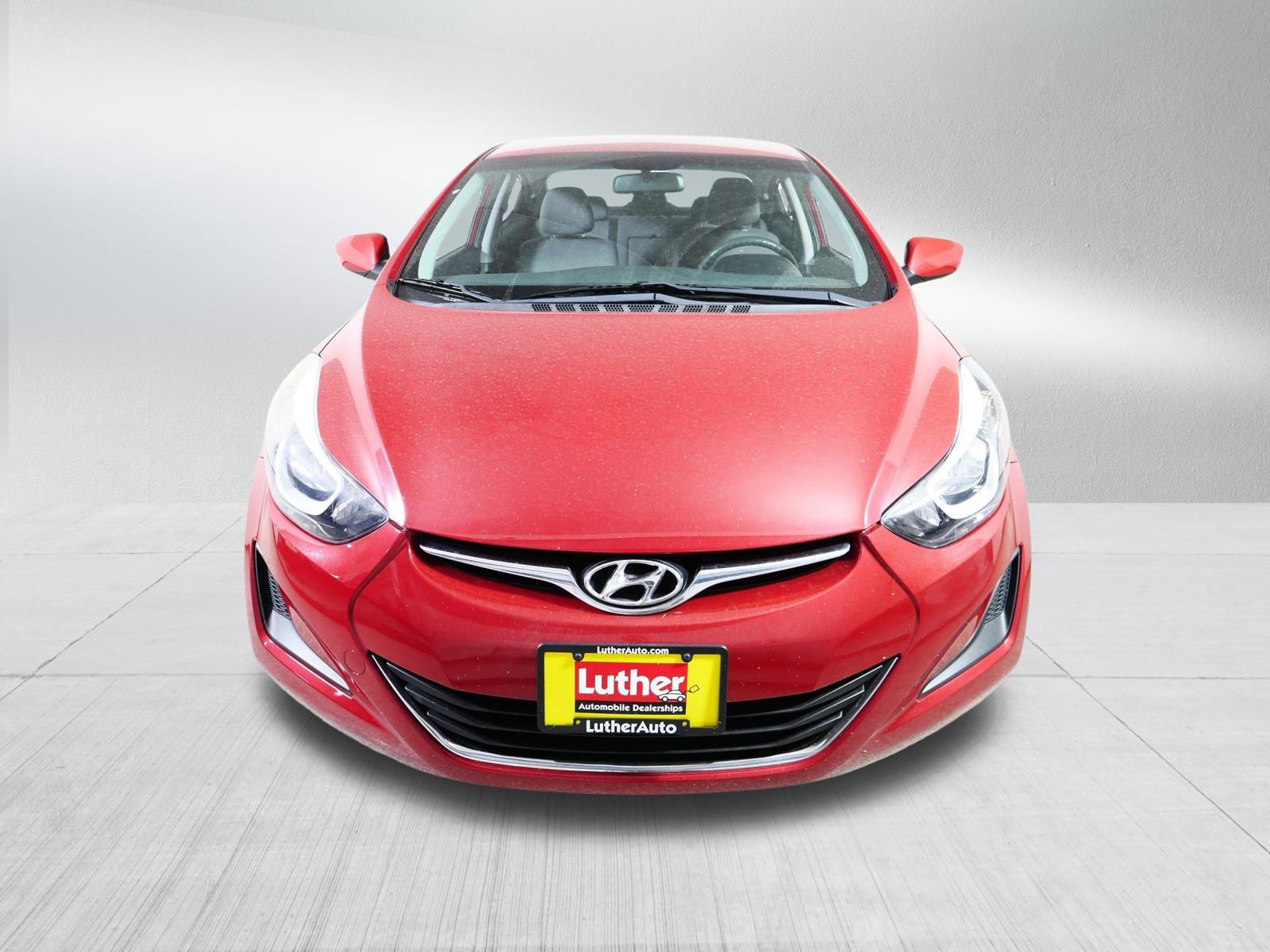 Used 2015 Hyundai Elantra SE FWD image 2