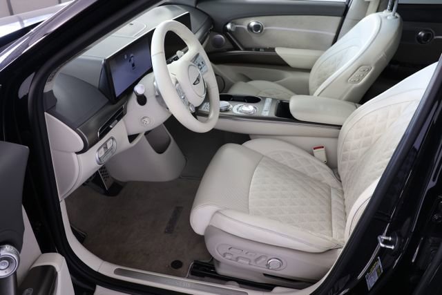 Used 2023 Genesis GV60 Performance AWD/4WD image 19