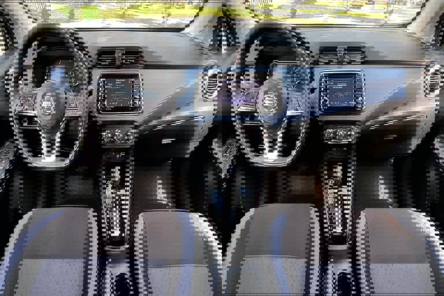 Certified 2025 Nissan Versa SV w/ Trunk Package image 16