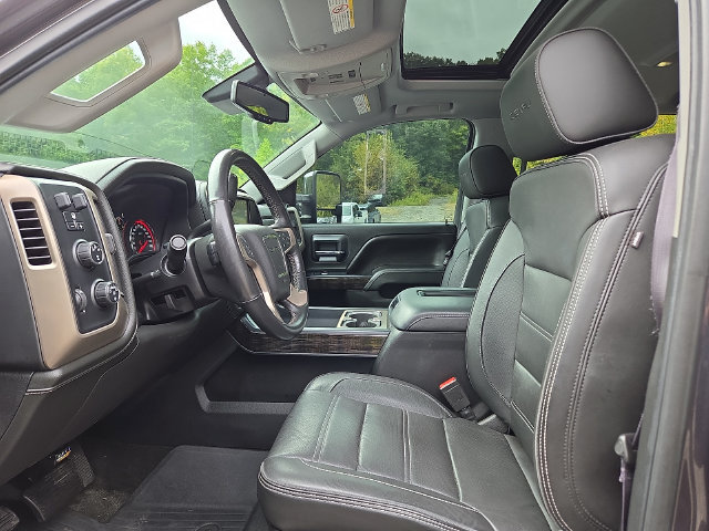 Used 2016 GMC Sierra 2500 Denali w/ Duramax Plus Package AWD/4WD image 2