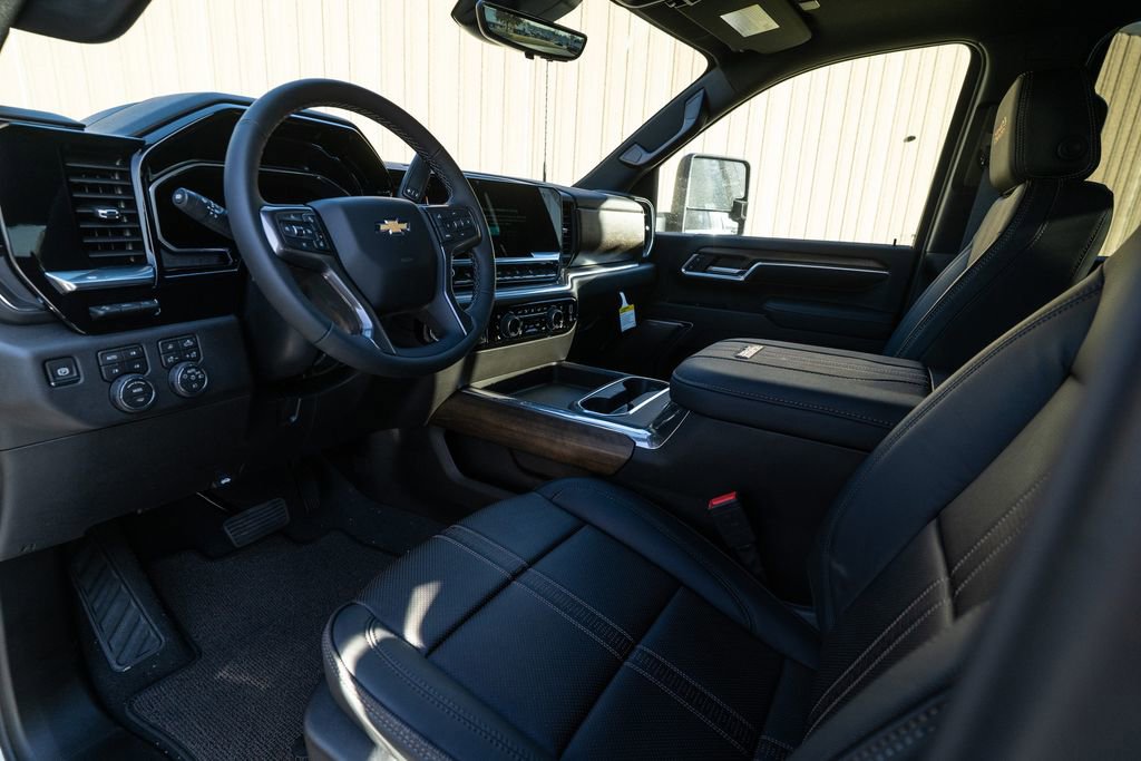 New 2026 Chevrolet Silverado 3500 High Country w/ Technology Package image 13