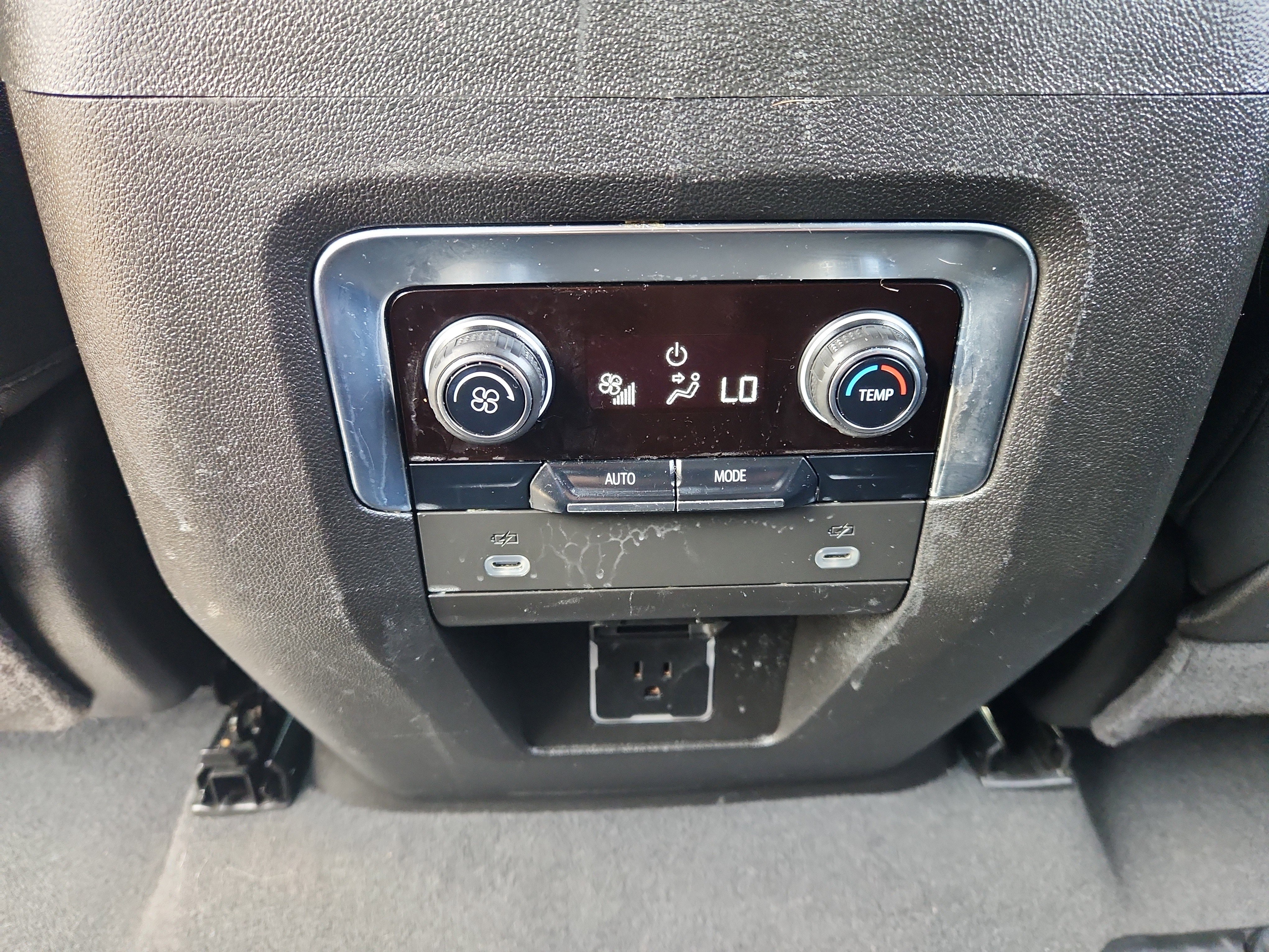 Used 2023 Chevrolet Tahoe LT RWD image 39