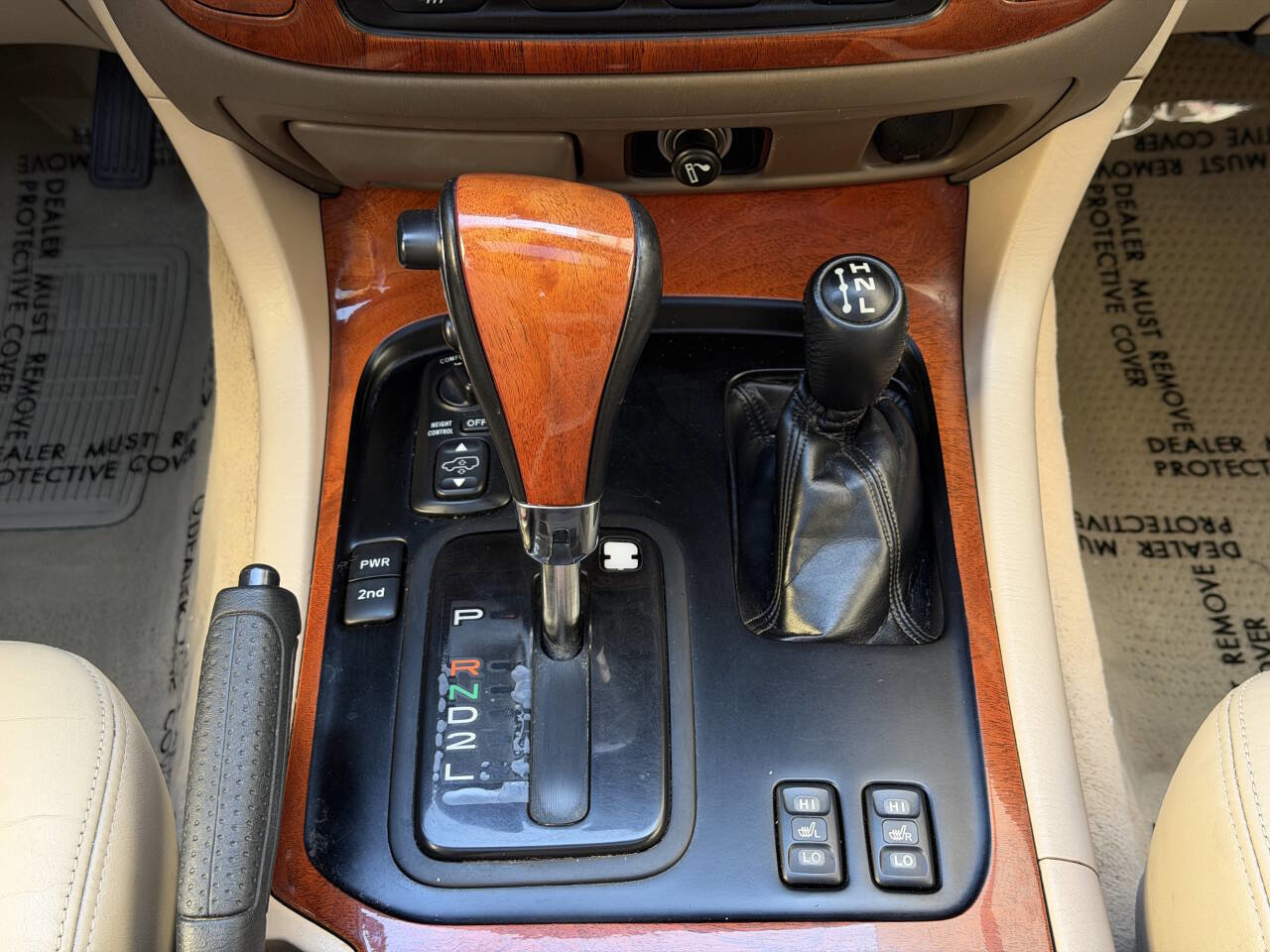 Used 2001 Lexus LX 470 4WD image 33