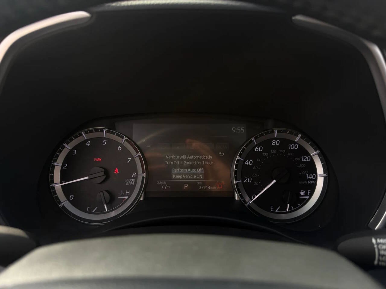 Used 2024 Toyota Highlander XLE AWD/4WD image 31