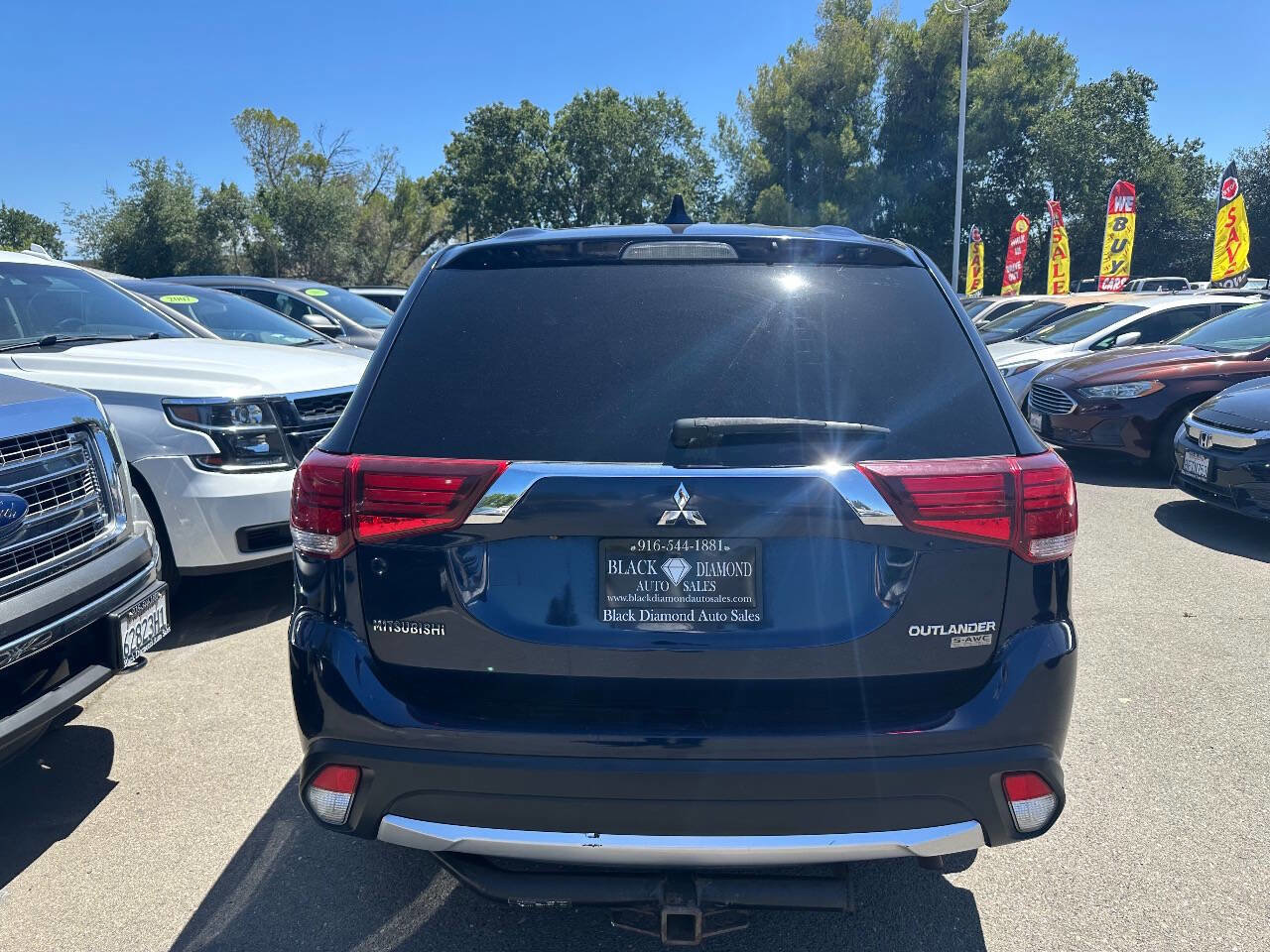 Used 2017 Mitsubishi Outlander SE AWD/4WD image 8