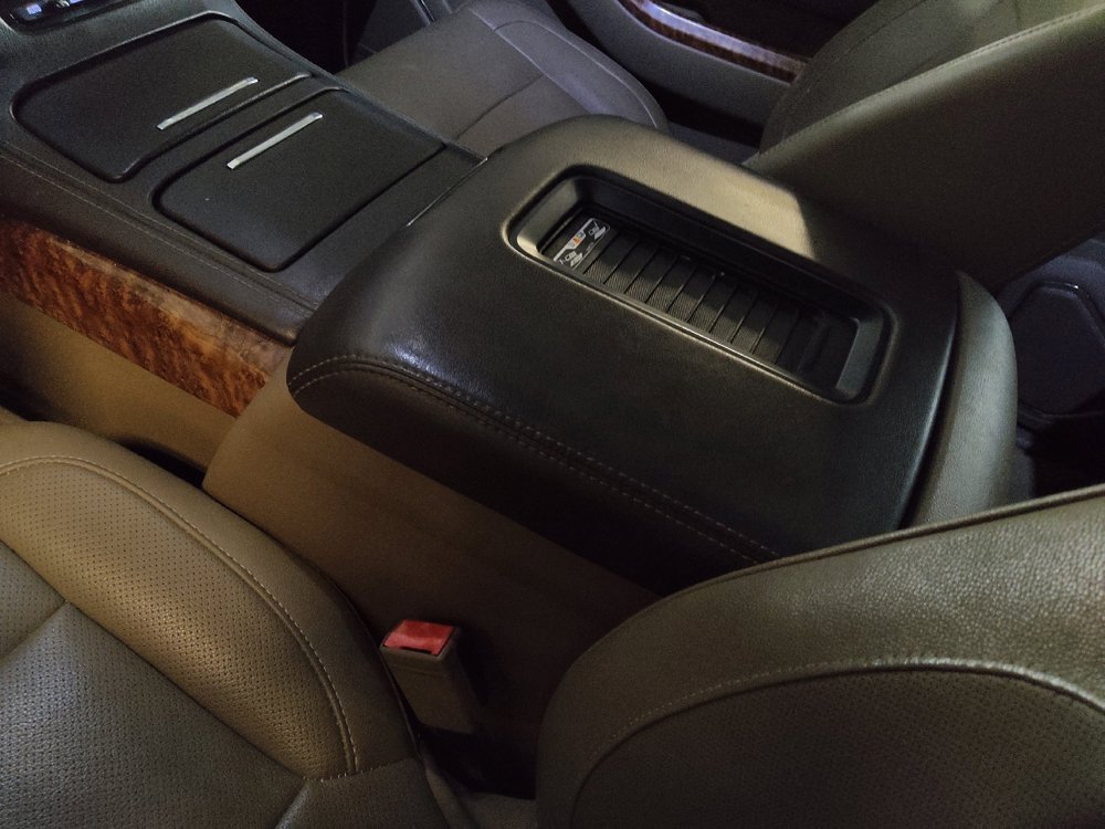 Used 2017 Chevrolet Suburban Premier AWD/4WD image 26