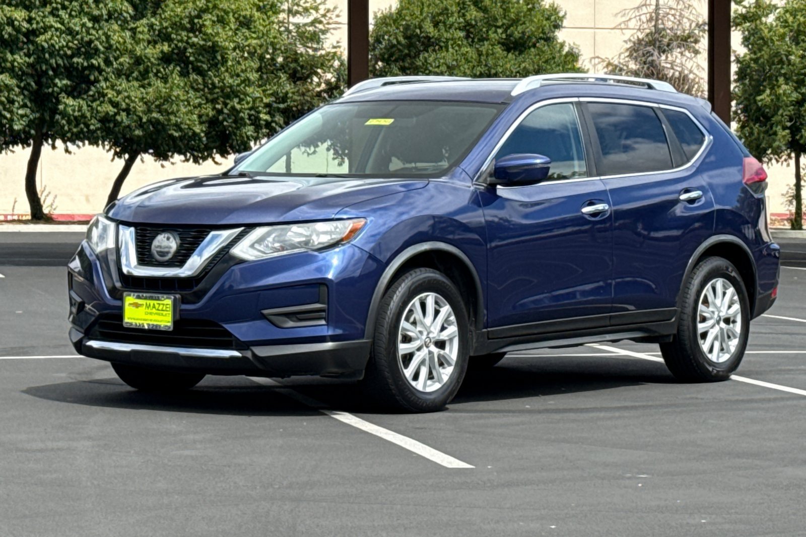 Used 2018 Nissan Rogue SV FWD image 15