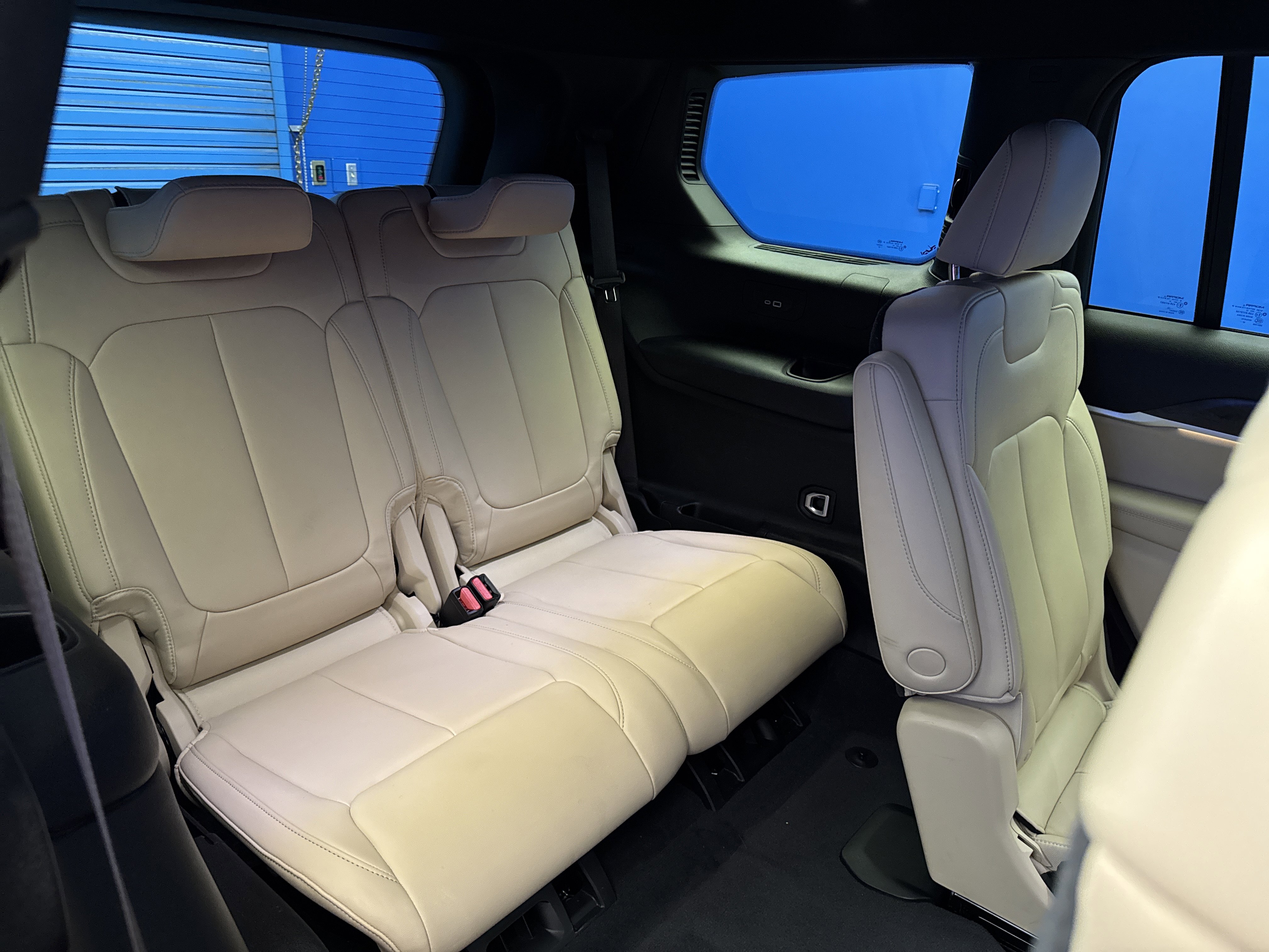 Used 2023 Jeep Grand Cherokee L Limited image 26