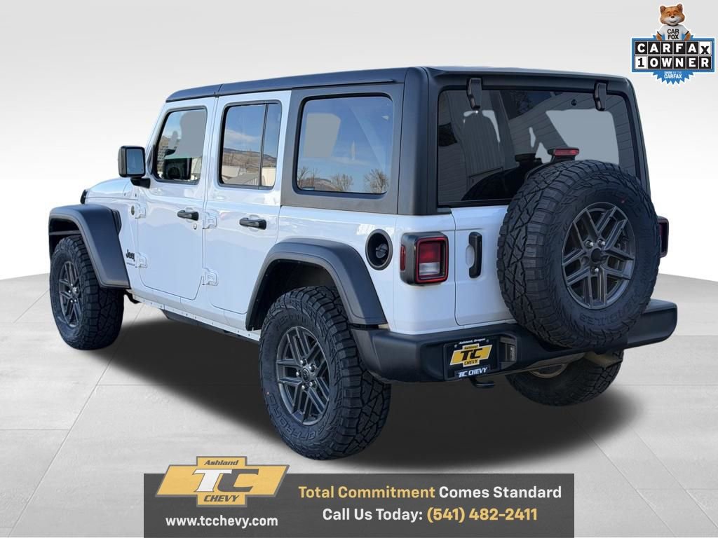 Used 2024 Jeep Wrangler Sport S image 3