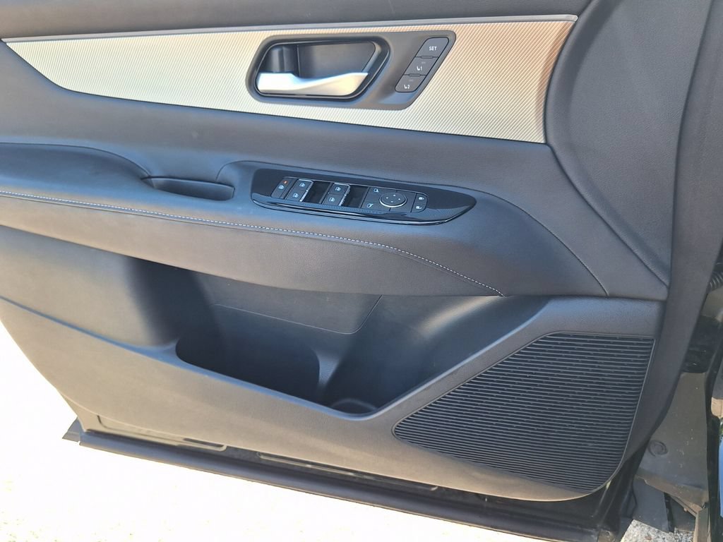 Used 2025 Nissan Murano SL AWD/4WD image 23
