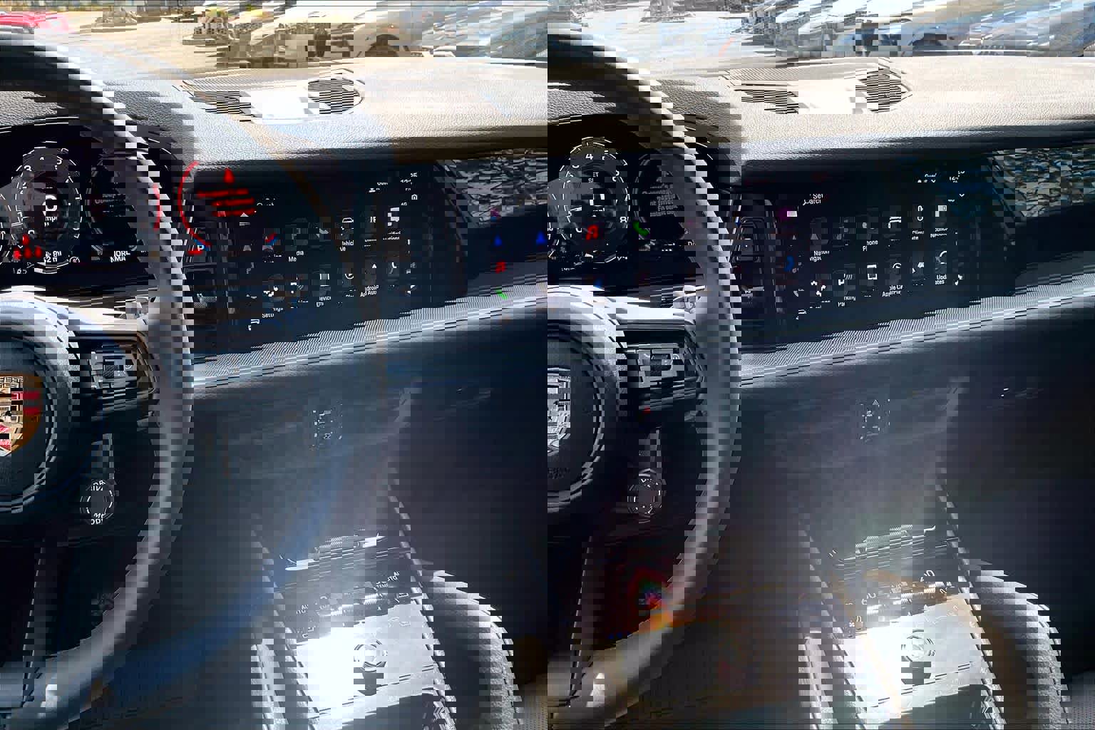 Used 2025 Porsche Cayenne image 7