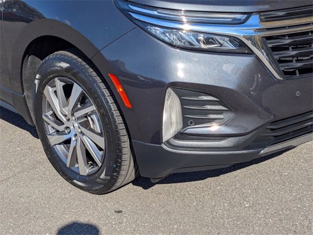 Used 2022 Chevrolet Equinox LT image 2