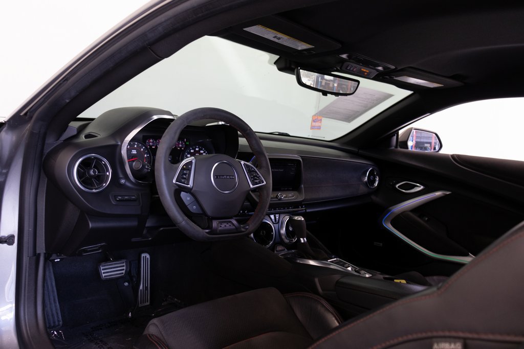 Used 2021 Chevrolet Camaro ZL1 RWD image 22