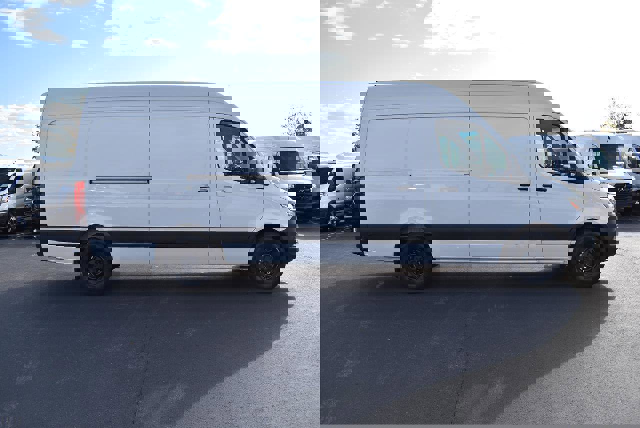 New 2025 Mercedes-Benz Sprinter 2500 image 5