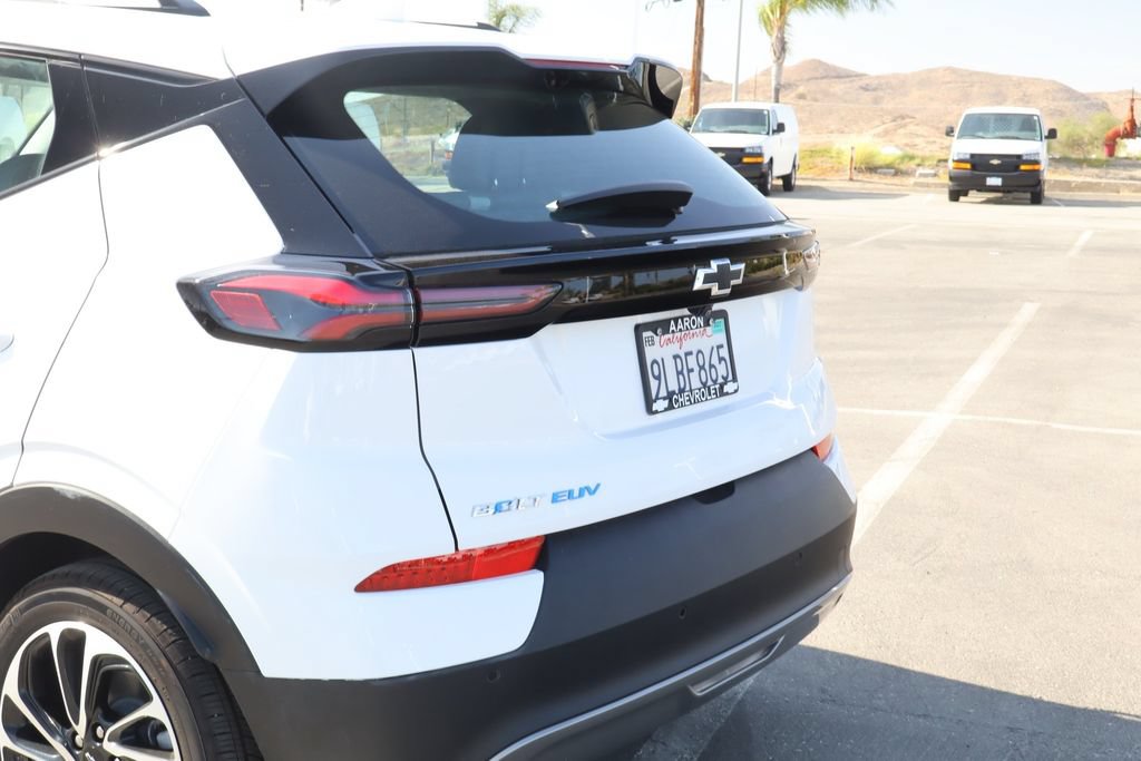 Used 2023 Chevrolet Bolt EUV Premier w/ Super Cruise Package FWD image 16