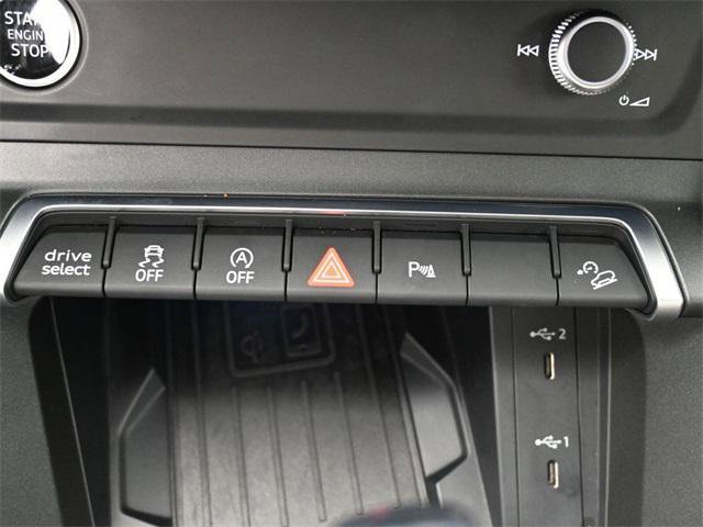 Used 2023 Audi Q3 2.0T Premium Plus w/ Premium Plus Package image 24