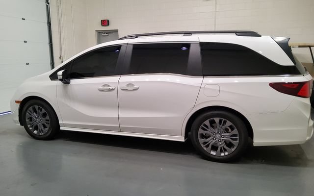 Used 2025 Honda Odyssey Touring image 5