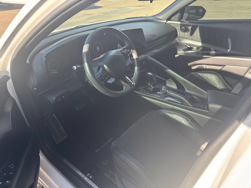 Used 2025 Hyundai Elantra N FWD image 11