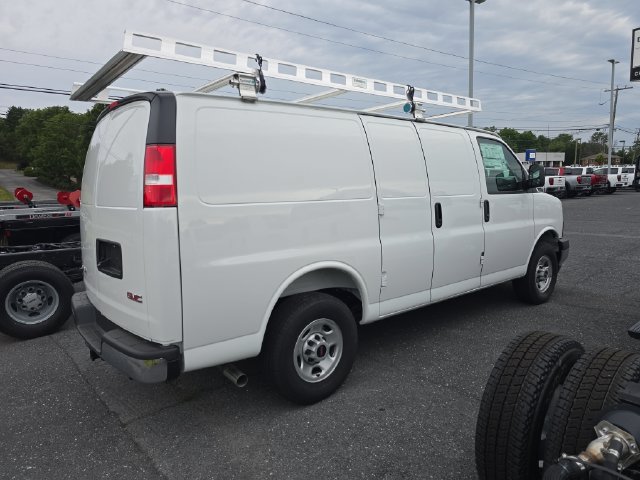 New 2026 GMC Savana 2500 w/ Driver Convenience Package RWD image 9
