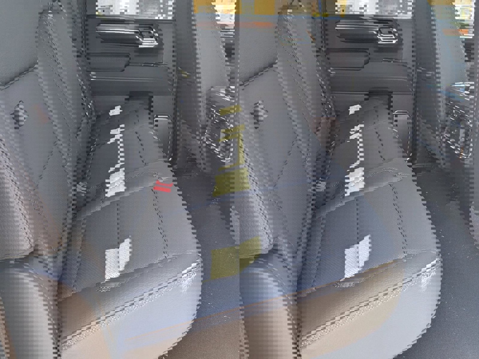 New 2025 GMC Sierra 2500 Denali w/ Denali Reserve Package image 25